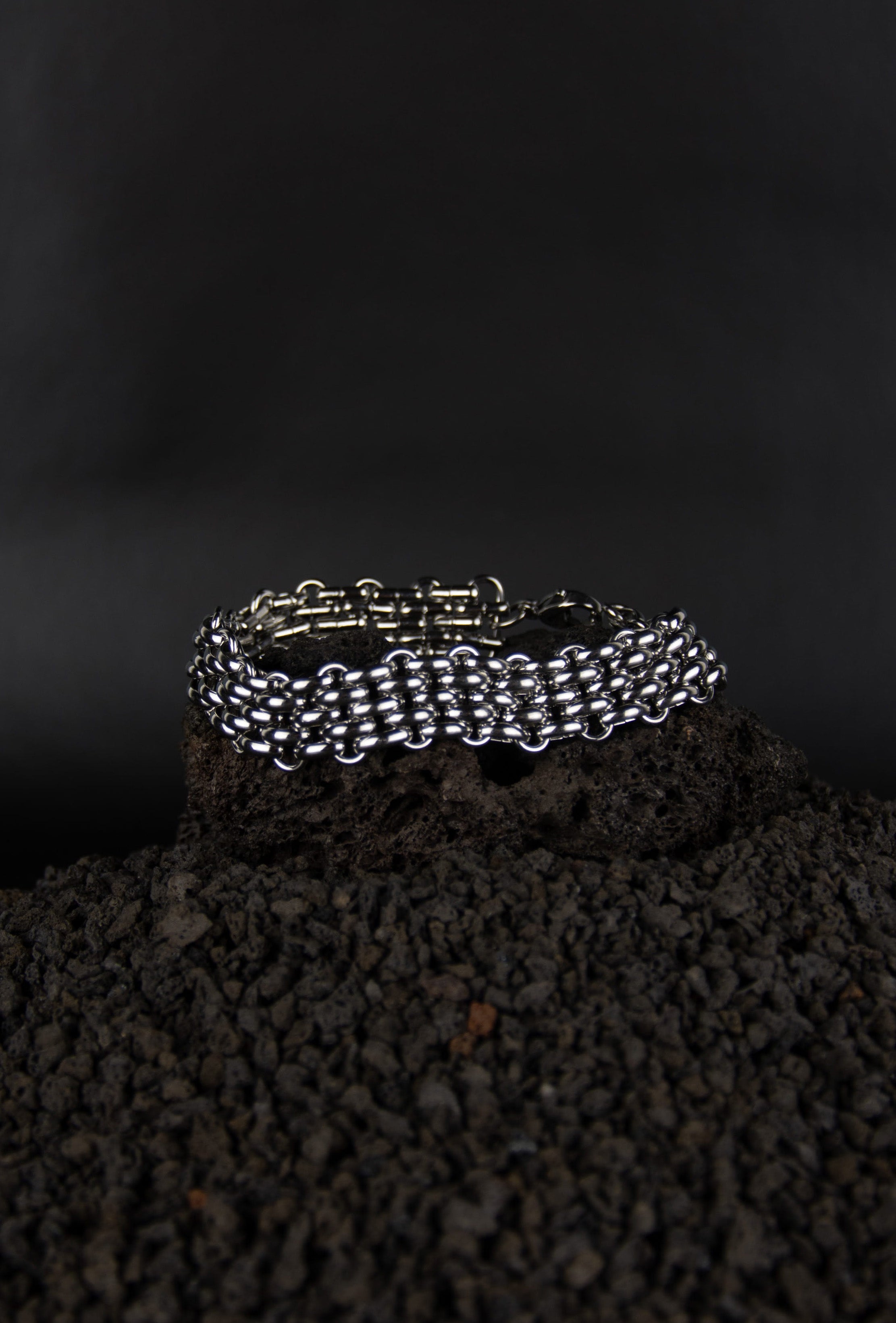 Bracelet chaîne plat unisexe en acier inoxydable.