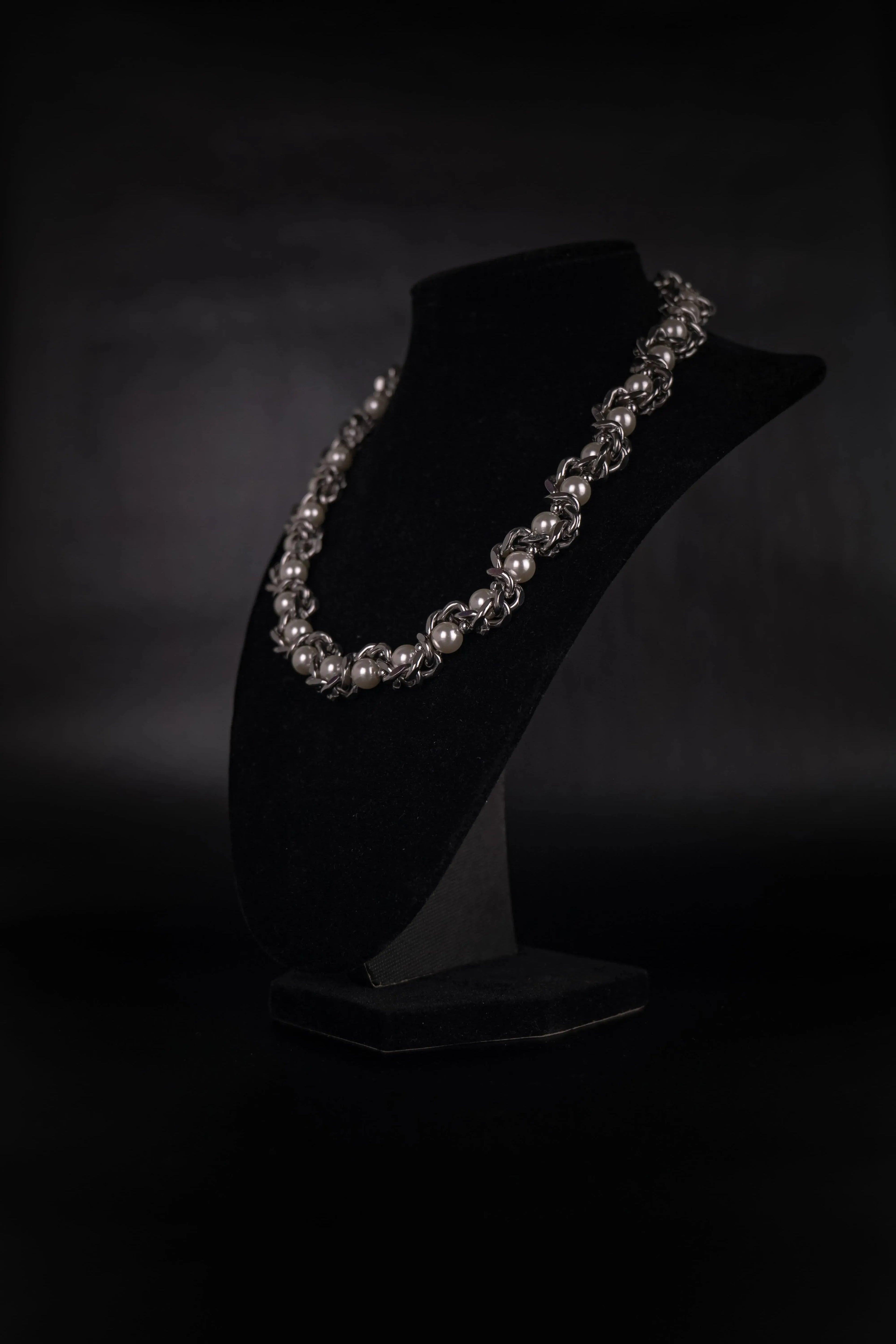 Chaine collier en acier inoxydable avec des perles blanc nacré pour homme et femme, collier style alt.