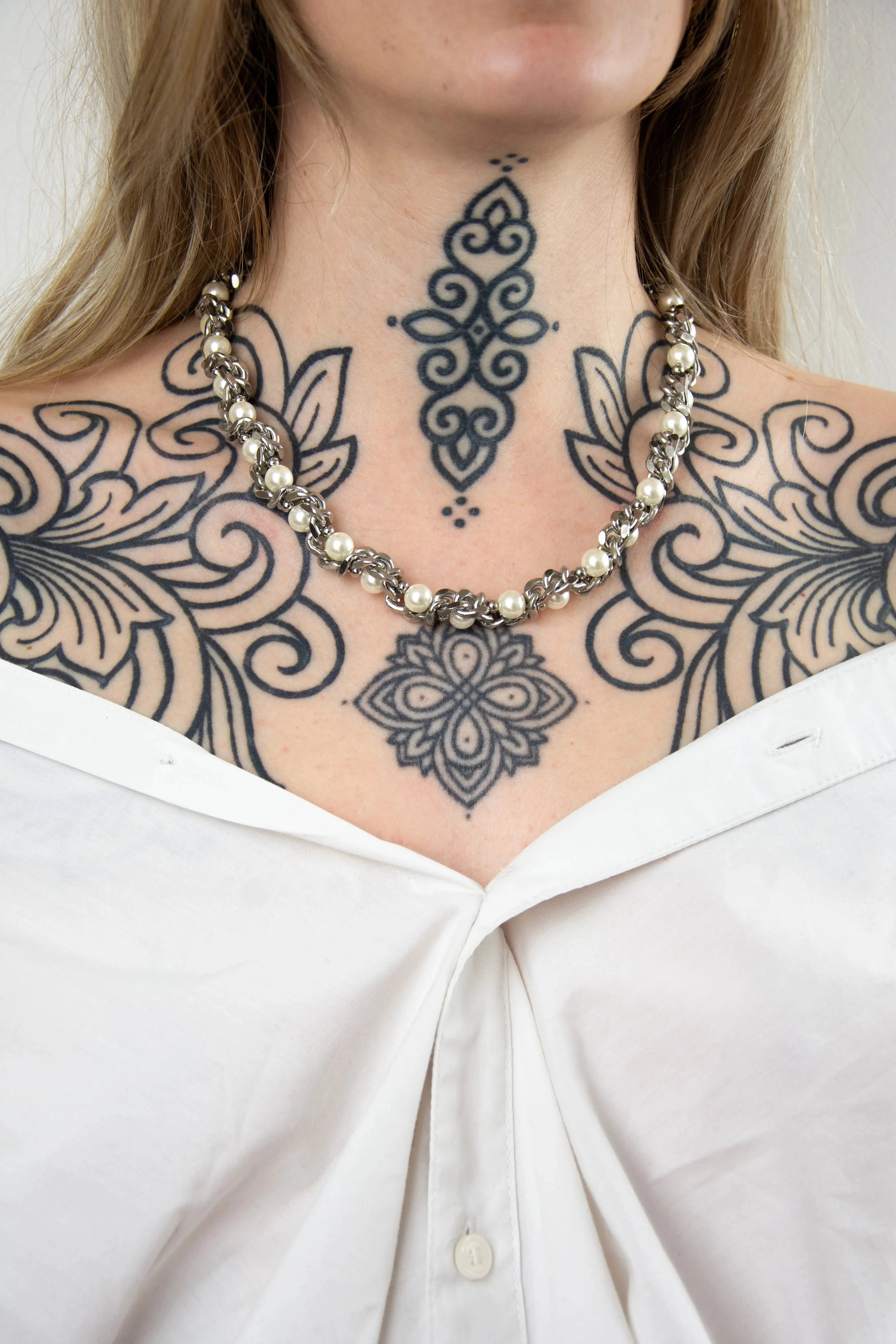 Collier mixte homme/femme en acier inoxydable et perle. Collier de perle. Chaine pendentif.